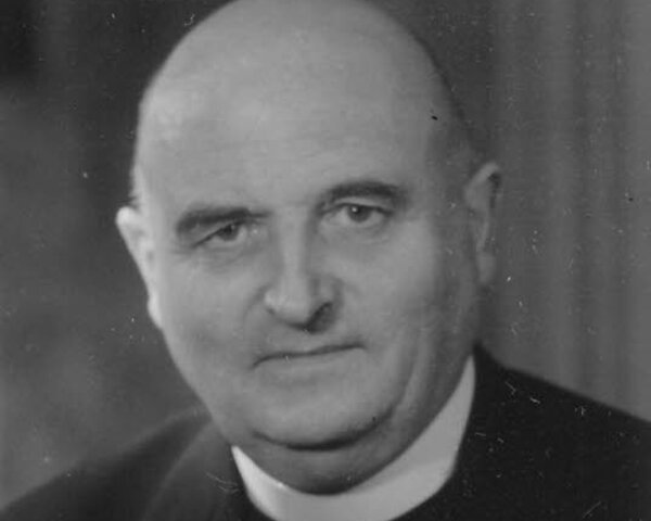 Prälat Dr. Franz Müller, Caritasdirektor 1931-1937, Präsident des Deutschen Caritasverbands 1949-1951, Portraitfoto, ca. 1950. | © (Fotograf unbekannt, Archiv des DiCV München und Freising e.V., Fotosammlung)